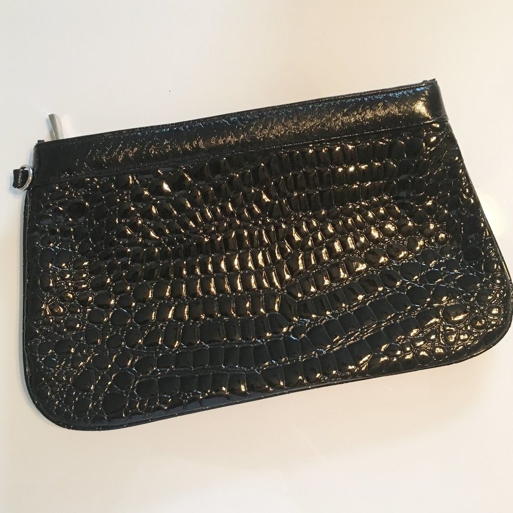8/12 EXPRESS CLUTCH PURSE